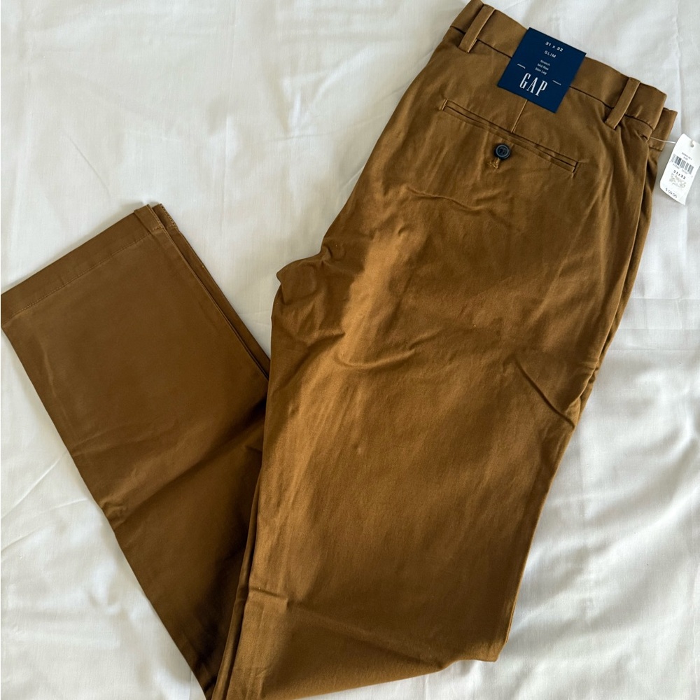 GAP Men's Tan Chinos